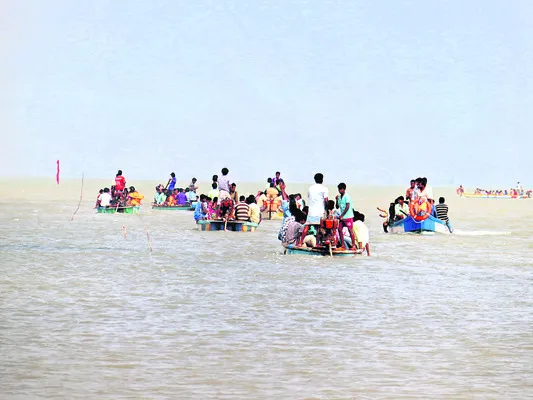 పడవ షికారుకి పైసా వసూల్‌ 