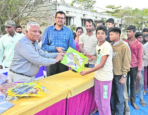 పండుగను ప్రశాంతంగా జరుపుకోవాలి 