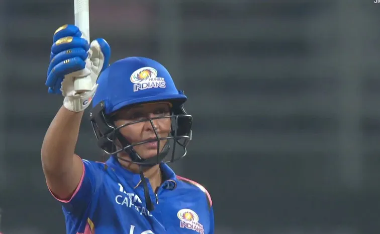 హర్మన్‌ ప్రీత్‌ విధ్వంసం.. ముంబై ఇండియన్స్‌ భారీ స్కోర్‌