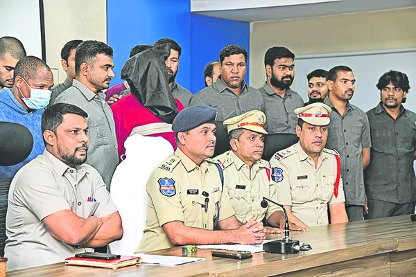 డ్రగ్స్‌ ఫ్రమ్‌ ఢిల్లీ! 