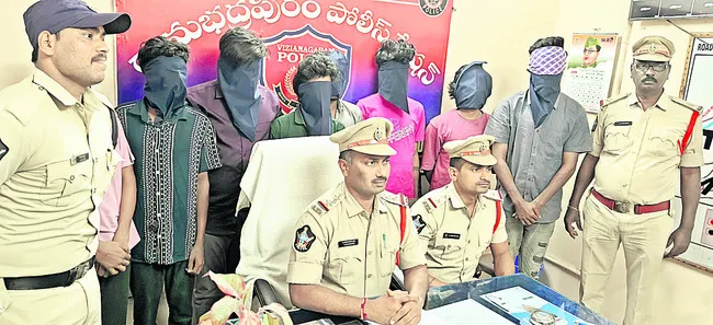 గంజాయి నిందితుల అరెస్టు