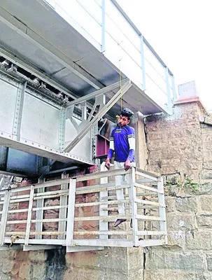 యువకుడి  అనుమానాస్పద మృతి 