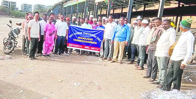 మైనర్లను పనిలో పెట్టుకుంటే కఠిన చర్యలు 