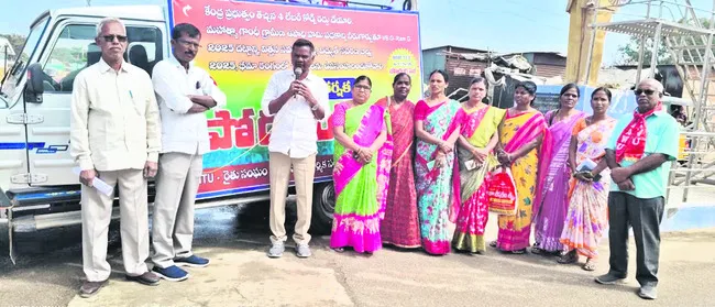 కార్మికులకు న్యాయం చేసేదాక పోరాటం 