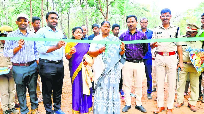 జలగలంచ అటవీ అందాలు రమణీయం