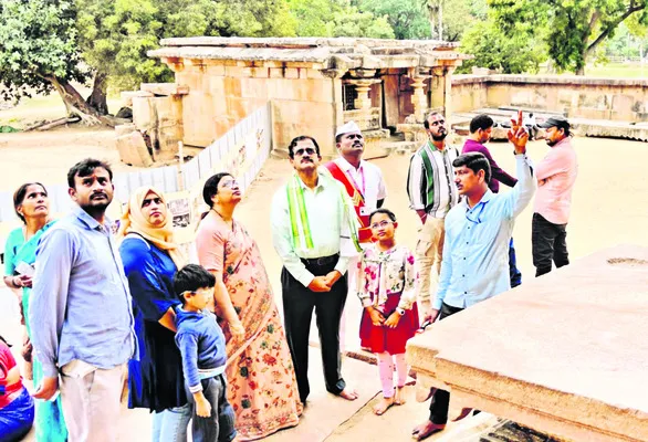 కబడ్డీ కోచ్‌గా వరప్రసాద్‌
