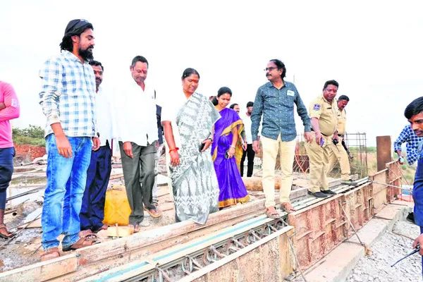 భక్తులకు ఇబ్బంది కలగొద్దు