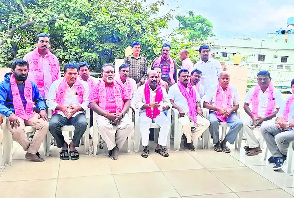 కాంగ్రెస్‌ నాయకులను నిలదీయాలి