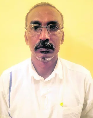 సెమీ ఓపెన్‌ జైలు నుంచి ఖైదీ పరార్‌ 