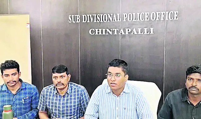 కోడి పందాలు, జూదం నిర్వహిస్తే చర్యలు