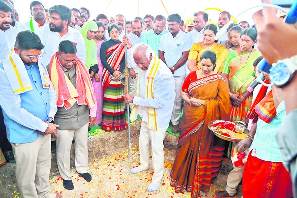 విద్యకు ప్రాధాన్యమిస్తున్న ప్రభుత్వం