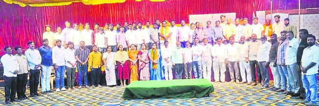 మున్సిపల్‌ ఎన్నికల్లో విజయం మాదే 