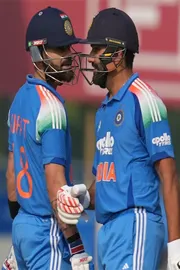 IND VS NZ 1st ODI: virat kohli need 42 runs, rohit sharma need 67 runs to achieve greater milestones
