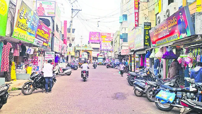 నాటి సందళ్లు ఏమాయె!