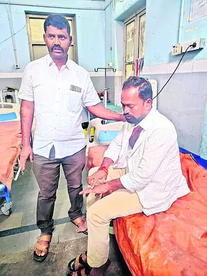 రెచ్చిపోయిన బీజేపీ నాయకులు