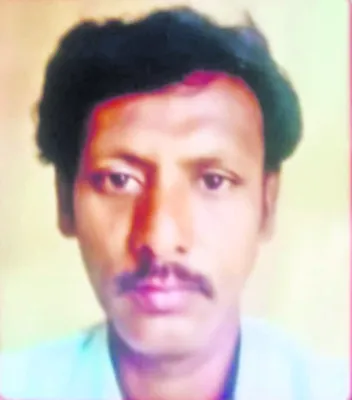 నైట్రోజన్‌ నింపుతుండగా పేలిన సిలిండర్‌