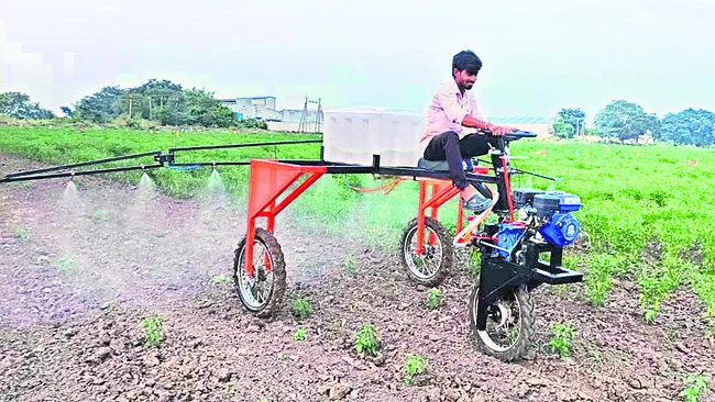 ● వ్యవసాయం, ఉపాధి రంగాల్లో రాణిస్తున్న యువత ● నచ్చిన పన