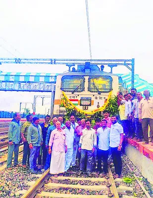 రామయ్య సన్నిధిలో మంత్రి 