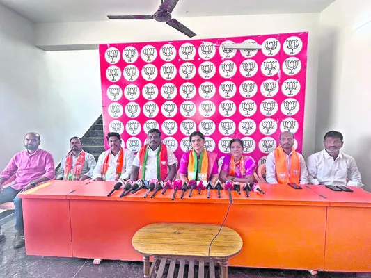 అవినీతి రహిత పాలన బీజేపీతోనే సాధ్యం