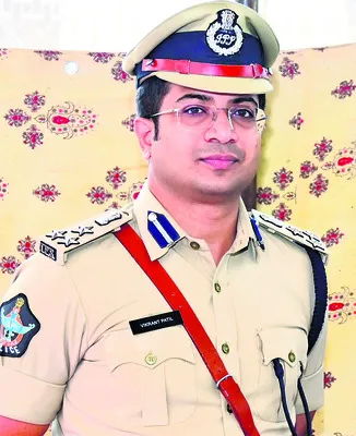 అసాంఘిక కార్యకలాపాలపై ఉక్కుపాదం 