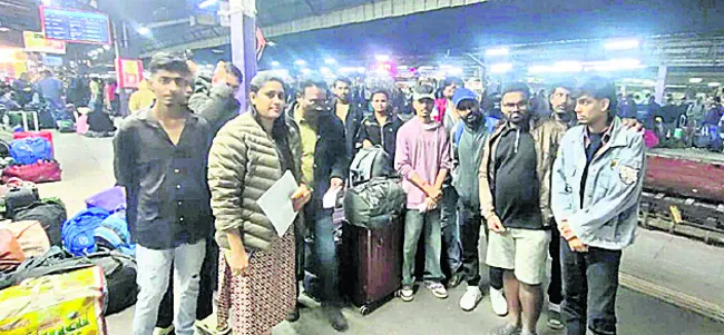 మయన్మార్‌లో చిక్కుకున్న యువకులకు విముక్తి 