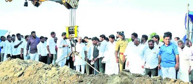 రూ.460 కోట్లతో చెరువుల సంరక్షణ 