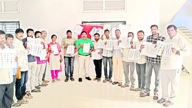 మున్సిపోల్స్‌కు సిద్ధం