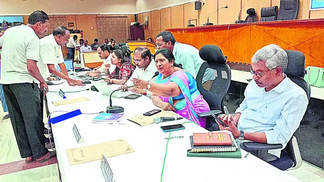 నిర్ణీత సమయంలో సమస్యల పరిష్కారం 