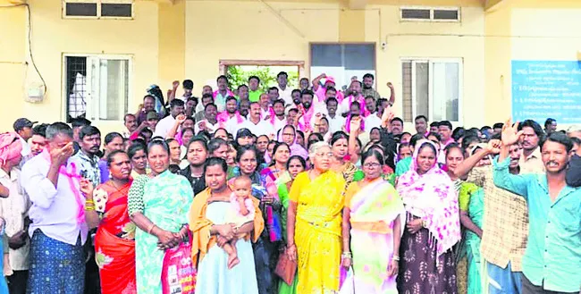 ఇంకెన్నాళ్లకు గృహయోగం..