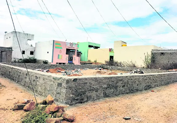 ‘సార్‌’ చెప్పాడు.. నేను కట్టేస్తున్నా !