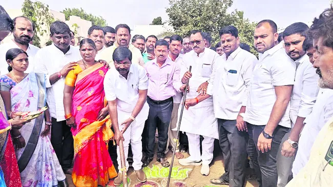 విద్యాభివృద్ధితోనే పేదరిక నిర్మూలన 
