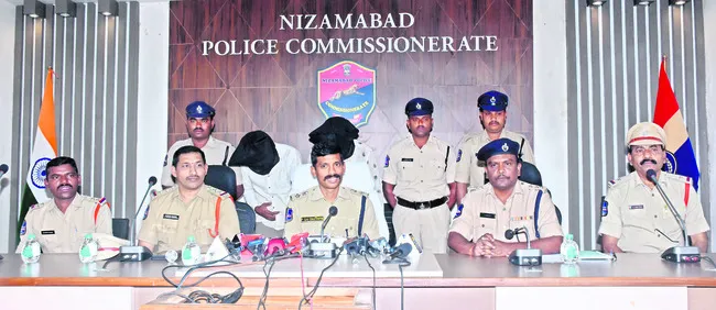 అంతర్‌రాష్ట్ర దొంగల ముఠా అరెస్టు 