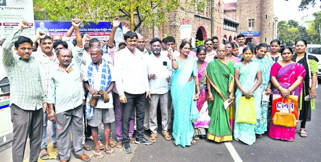 ఇంటి పన్నులు వేయించండి మహాప్రభో..
