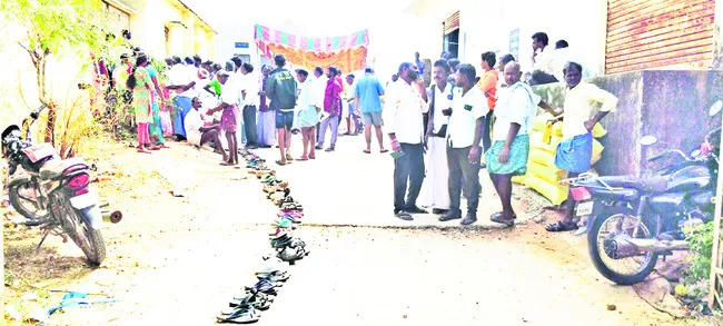 ప్రారంభమైన యూరియా కష్టాలు 