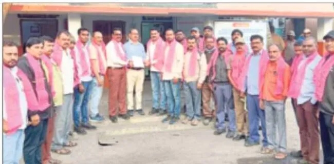 తక్షణమే ప్రమోషన్లు           కల్పించాలని వినతి
