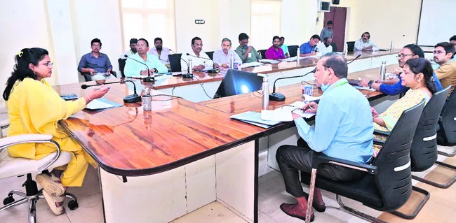 కలెక్టర్‌ అడ్వెంచర్‌ రైడ్‌ 