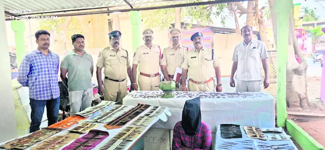 పీడీఎస్‌ బియ్యం అక్రమ రవాణాపై కేసులు 
