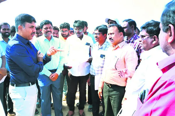 బ్రాహ్మణవెల్లెంల ప్రాజెక్టు  వివరాలు సమర్పించాలి 
