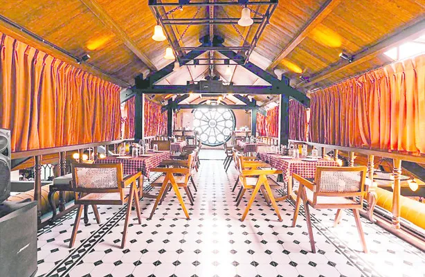 పర్మిట్‌ రూమ్‌లతో రూ.కోట్లలో ఆదాయం 
