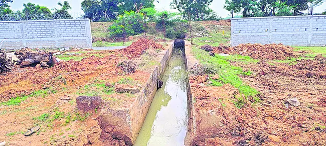 ఆక్రమణలు అచ్చెరువు