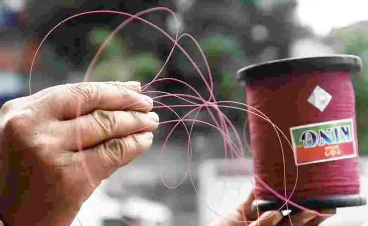  "చైనా మాంజాకు మరో ప్రాణం బలి"