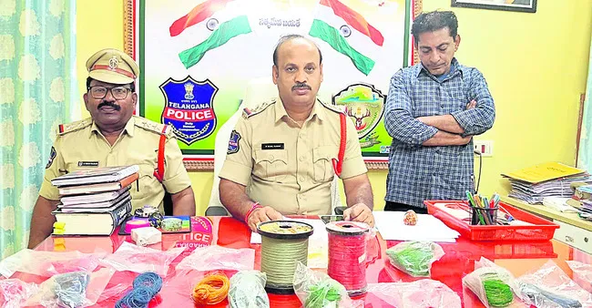 చైనా మాంజా విక్రయిస్తున్న ఒకరిపై కేసు