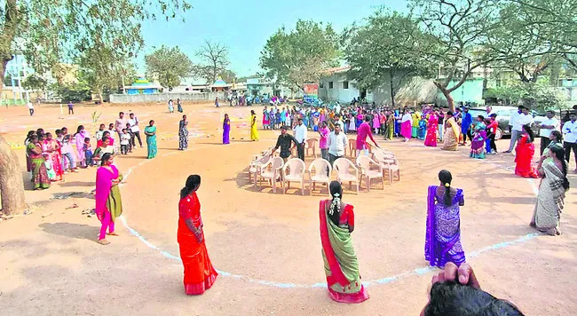 పల్లెల్లో క్రీడాపోటీలు