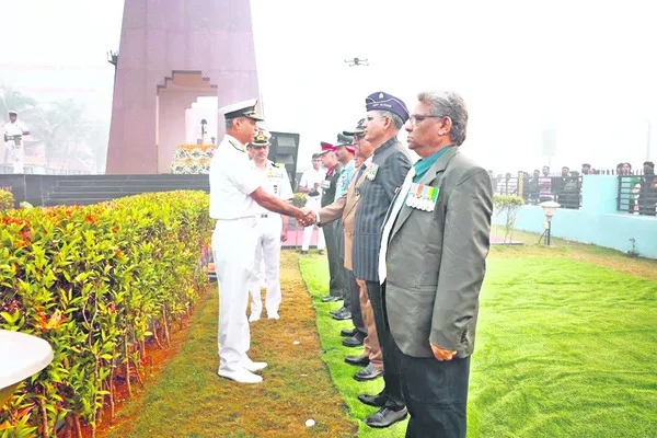 మాజీ సైనికుల సేవలు మరువలేనివి 