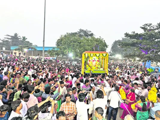 నేత్ర పర్వంగా వెంకన్న గిరిప్రదక్షిణ 