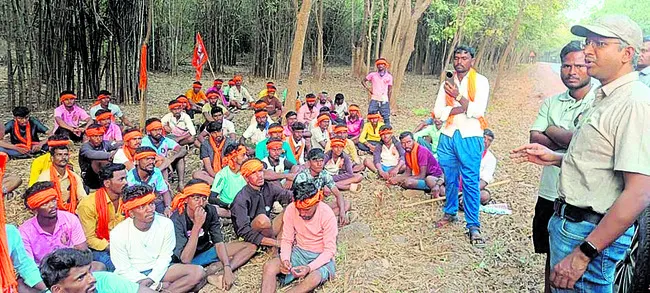 నల్లమలలో పాదయాత్ర నిషేధం