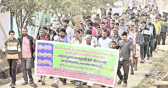 వెంకన్నను దర్శించుకున్న ప్రముఖులు 