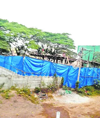 అక్రమ నిర్మాణాలకు అడ్డేది!