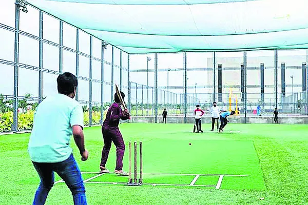 బాక్స్‌లో క్రికెట్‌