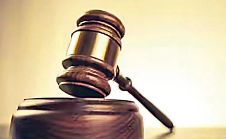 Magistrate questions police in NTV reporters arrest case